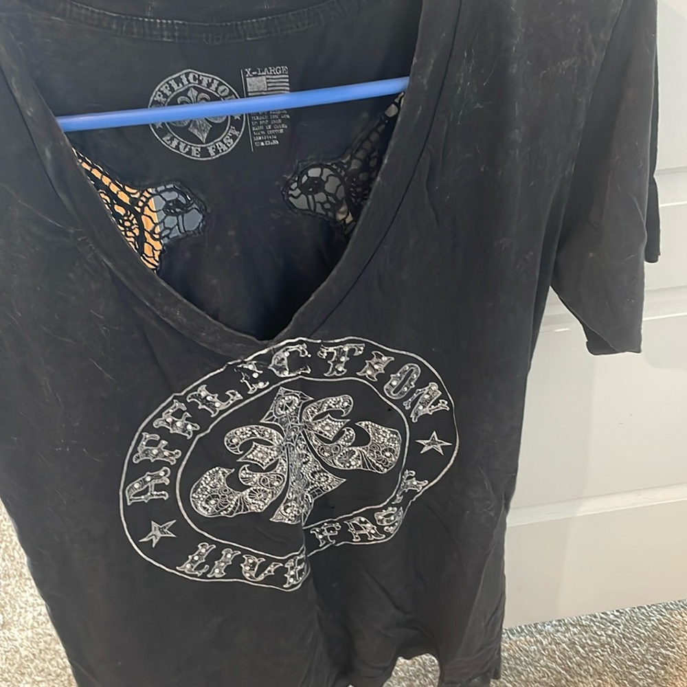 Affliction black wing cutout